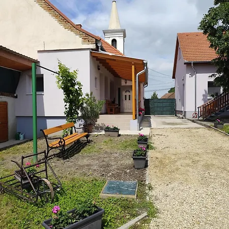 Levendula - Homestay szállás Bezi